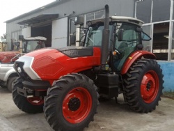 Farm Tractor MC1604