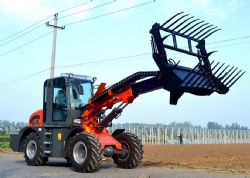 Telescopic wheel loader MC920T