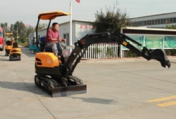 Small excavator MC16