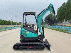 Small Excavator MC26