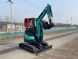 Tailless excavator MC28